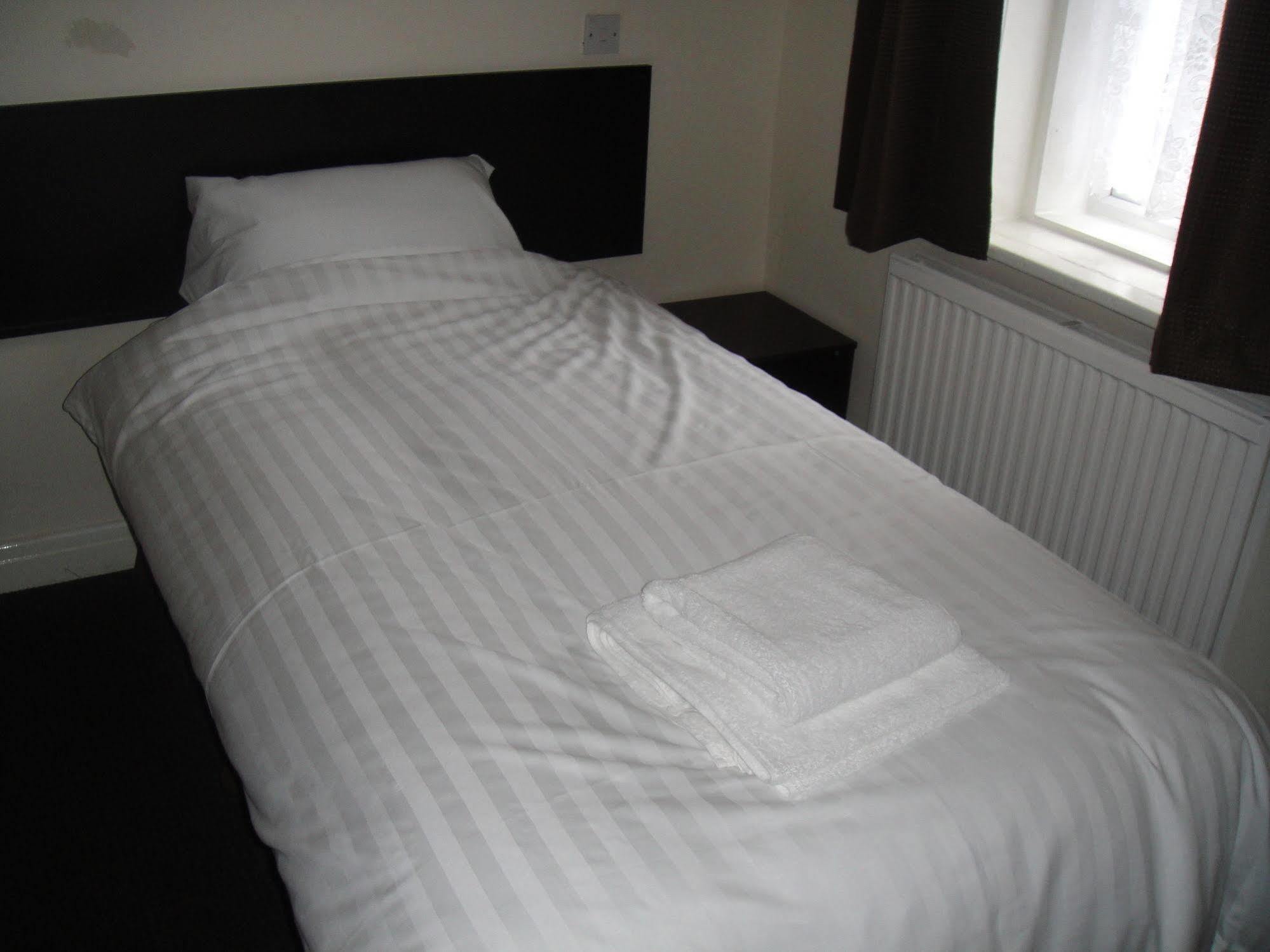 Mount Guest House Denton  Esterno foto